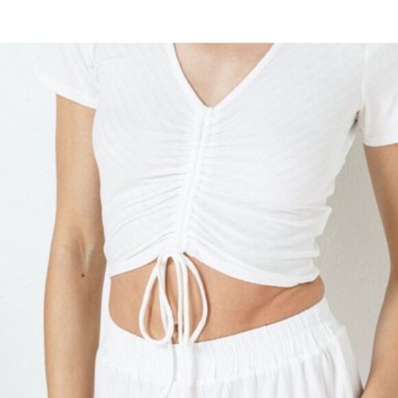 White Cinched Crop Top & Shorts Set - Picture 2 of 5